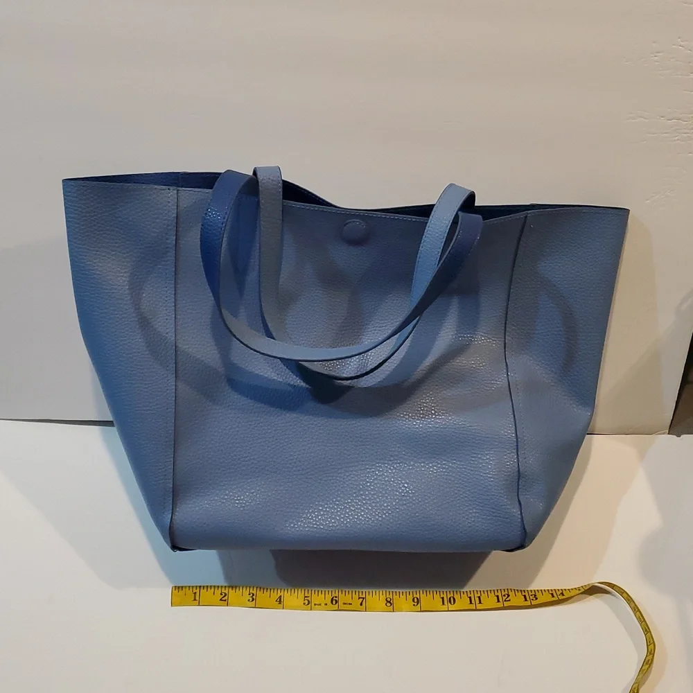 Reversible Blue Tote Bag Pebbled Faux Leather Dark & Light Blue Magnetic Closure